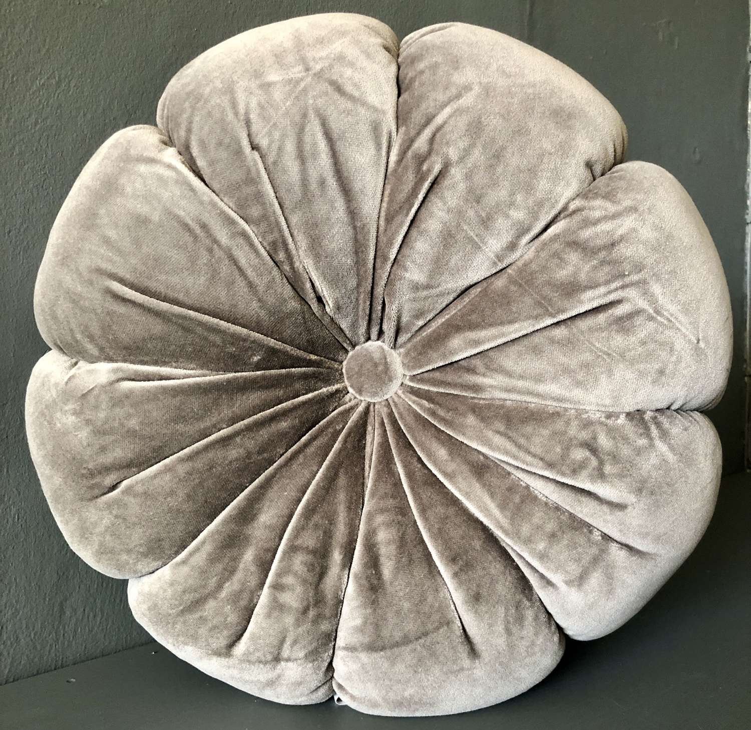 Velvet flower cushion